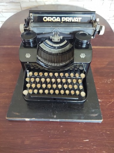 Zdjęcie oferty: Maszyna do pisania ORGA PRIVAT z 1923 roku.