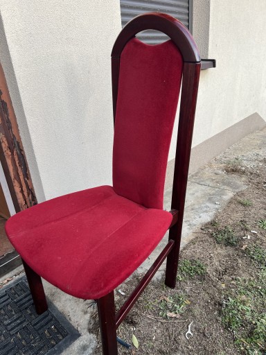 Zdjęcie oferty: Krzesła drewniane tapicerowane , do renowacji