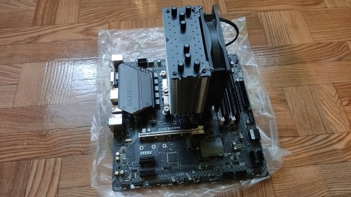 Zdjęcie oferty: Intel i5 9600K B360M Bazooka 2x8GB DDR4 Zasilacz