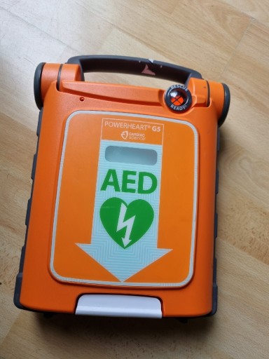 Zdjęcie oferty: Automatyczny defibrylator zewnętrzny (AED) 