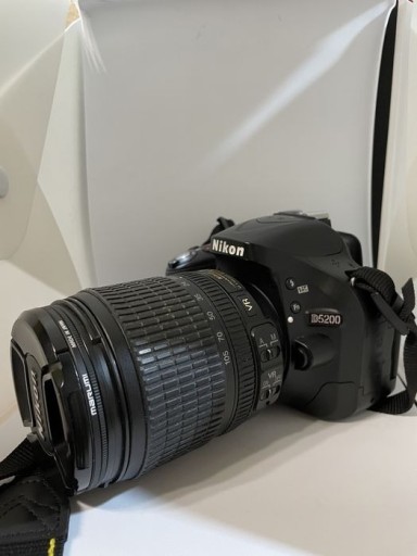 Zdjęcie oferty: Apart Nikon D5200 + Obiektyw 18-105 (wada)
