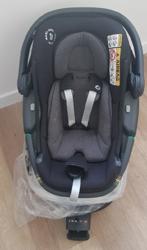 Zdjęcie oferty: Fotelik Maxi Cosi Coral z bazą familifix 3