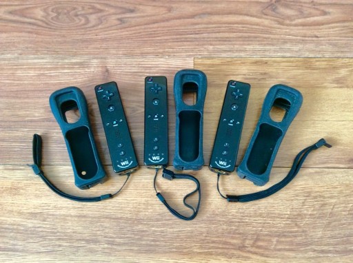 Zdjęcie oferty: ORYGINALNY WIILOT WII REMOTE MOTION  PLUS+ETUI+SMY