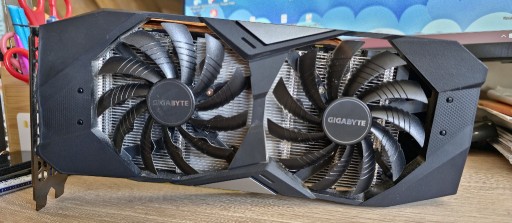 Zdjęcie oferty: GIGABYTE Geforce RTX 2070 WINDFORCE 8GB