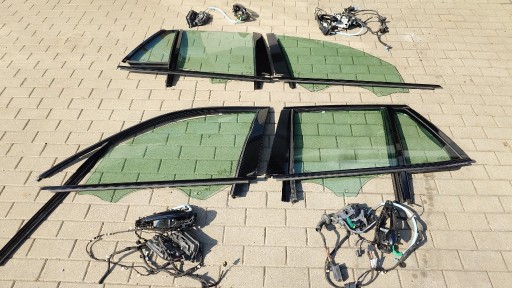 Zdjęcie oferty: BMW G05 X5 Szyba drzwi przód tył lewa prawa trójkąt 22' klamka zamek listwa