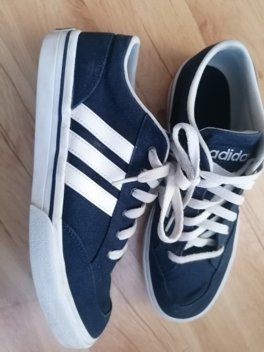 Zdjęcie oferty: Trampki buty adidas 42 2/3 granatowe 