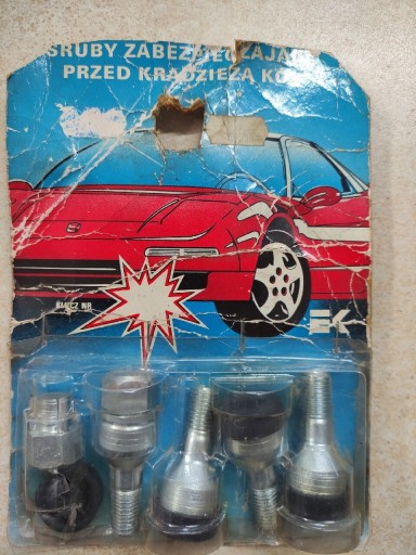 Zdjęcie oferty: Śruby zabezpieczające przed kradzieżą kół Fiat 126