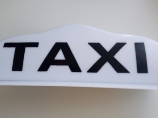 Zdjęcie oferty: KOGUT LAMPA GAPA SZPAKÓWKA TAXI WHITE NA MAGNES