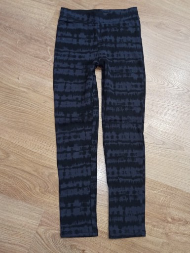 Zdjęcie oferty: Spodnie dziewczęce materiałowe h&m r.140