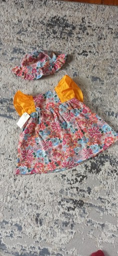 Zdjęcie oferty: Zestaw sukienka i kapelusz dla dziewczynki 86 
