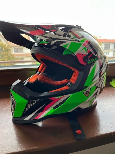 Zdjęcie oferty: Kask na Motocrossa LS2  l 59-60 L 