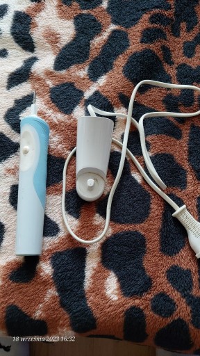 Zdjęcie oferty: Szczoteczka braun oral-b 3709