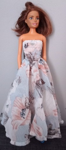 Zdjęcie oferty: Sukienka  dla lalki typu Barbie 