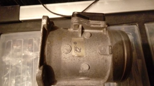 Zdjęcie oferty: Przepływomierz audi a4b5 1.6-1.8 