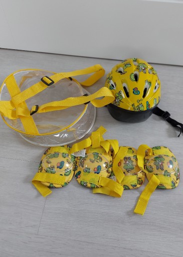 Zdjęcie oferty: Kask rowerow + ochraniacze dla dziecka r. 50-52 cm