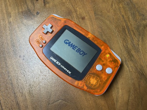 Zdjęcie oferty: Piękny Gameboy Advance pomarańczowy