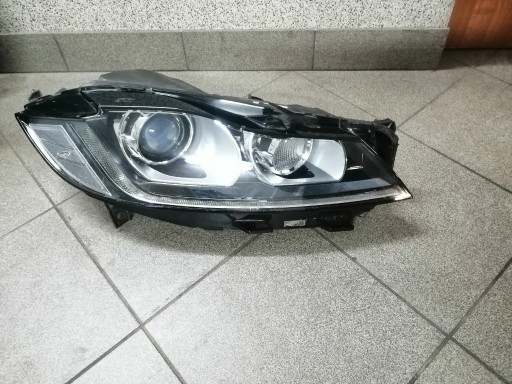 Zdjęcie oferty: Reflektor prawy xenon Jaguar F-Pace XF 260