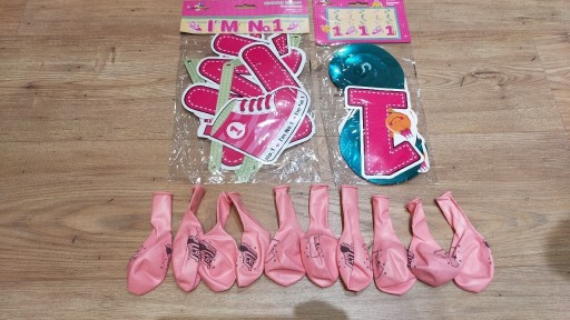 Zdjęcie oferty: Zestaw balony, baner,świderki na 1 rok dziewczynki