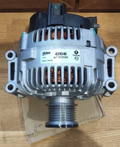 Zdjęcie oferty: Alternator Mercedes Jeep Chrysler Valeo 