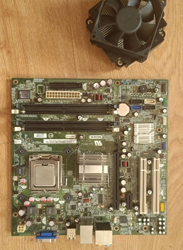 Zdjęcie oferty: płyta główna Foxconn G33M02 + procesor i cooler
