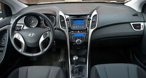 Zdjęcie oferty: Hyundai i30 II 2 konsola airbag pasy deska