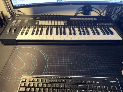 Zdjęcie oferty: Novation 49sl mk3 kontroler klawiatura MIDI