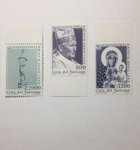 Zdjęcie oferty: 3 znaczki J.Paweł II emisja Watykan 2000 r czyste