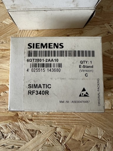 Zdjęcie oferty: Nowy czytnik Siemens 6GT2801-2AA10 FR300