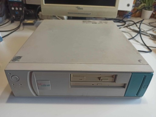 Zdjęcie oferty: Retro komputer Fujitsu-Simens Senic S i815e