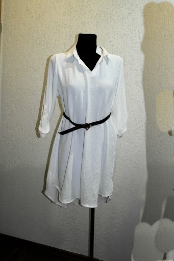 Zdjęcie oferty: Biała sukienka z paskiem uni