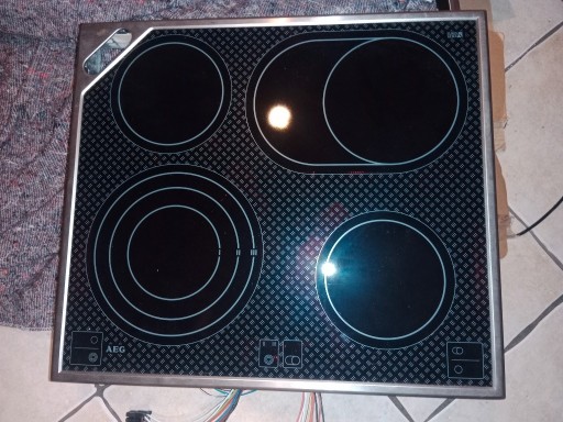 Zdjęcie oferty: Płyta indukcyjna AEG 58x51 cm