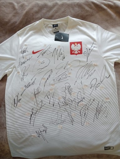 Zdjęcie oferty: Koszulka z podpisami reprezentacji Polski