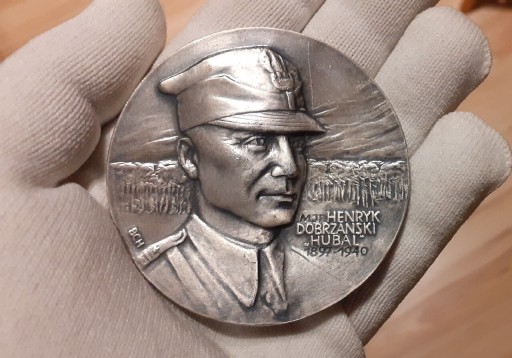 Zdjęcie oferty: Medal PTAiN Henryk Dobrzański " Hubal "