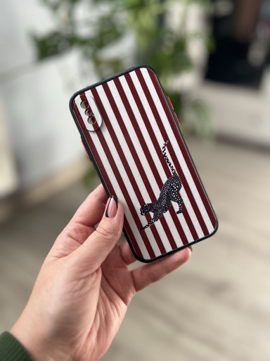 Zdjęcie oferty: Case iPhone X XS etui bordowy w paski z kotem gepardem