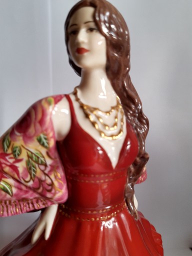 Zdjęcie oferty: Figurka porcelanowa ROYAL DOULTON -"ROSITA"-24cm.