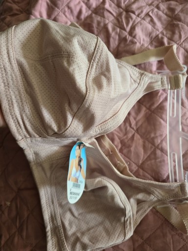 Zdjęcie oferty: Biustonosz beżowy 115F. Biustonosz podtrzymujący biust