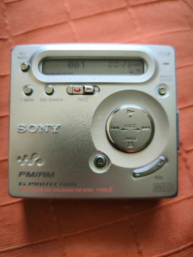 Zdjęcie oferty: MiniDisc Sony MZ-G755 FM (2002)