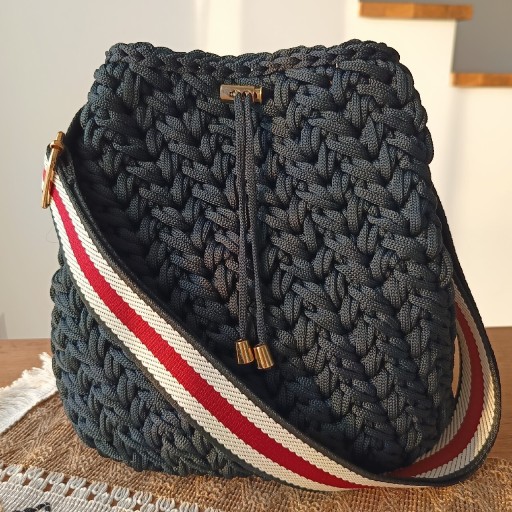 Zdjęcie oferty: Torebka worek miejska handmade czarna