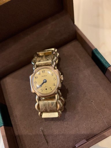 Zdjęcie oferty: Stary zegarek firmy Doxa