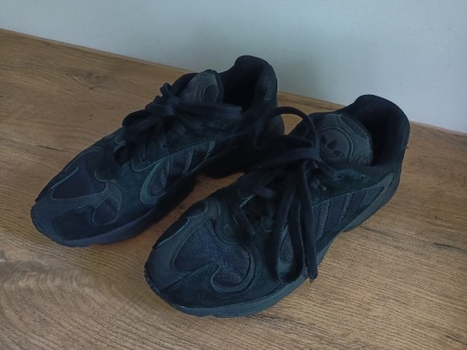 Zdjęcie oferty: Buty Sportowe Adidas Originals Yung-1 r.41 1/3