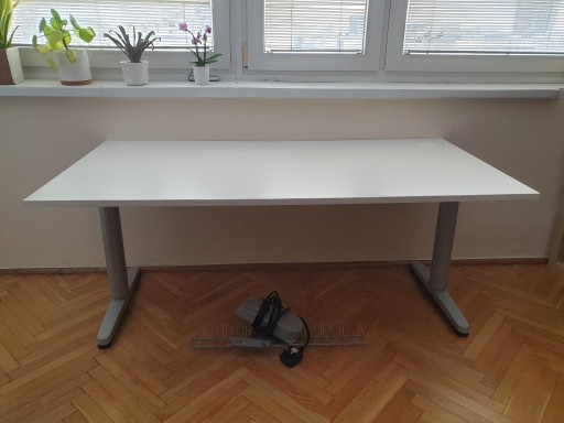 Zdjęcie oferty: IKEA Białe biurko elektryczna regulacja 160 x 80cm