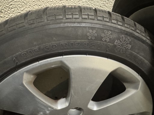 Zdjęcie oferty: Opony zimowe Opel Insygnia