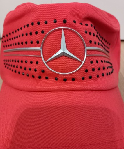 Zdjęcie oferty: Czapka z daszkiem Mercedes-Benz Koralle - damska