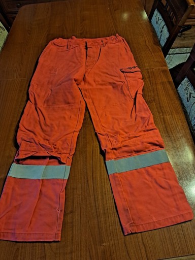 Zdjęcie oferty: Spodnie robocze spawalnicze trudnopalne r50/52