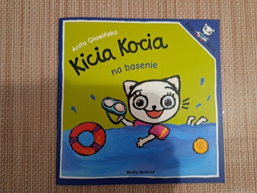 Zdjęcie oferty: Kicia kocia na basenie