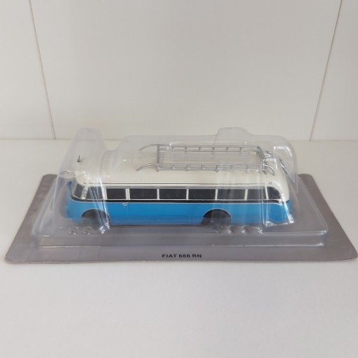 Zdjęcie oferty: Metalowy model FIAT 666 RN Kultowe Autobusy PRL