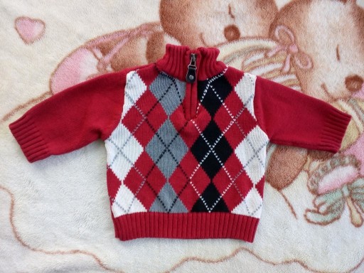 Zdjęcie oferty: Kolorowy czerwony sweter w romby 68 - 74