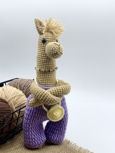 Zdjęcie oferty: ALPAKA NA SZYDEŁKU MASKOTKA RĘKODZIĘŁO AMIGURUMI