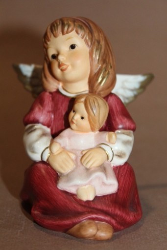 Zdjęcie oferty: Figurka aniołka z lalką Goebel nr 354