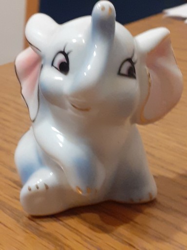 Zdjęcie oferty: Porcelanowa figurka słoń